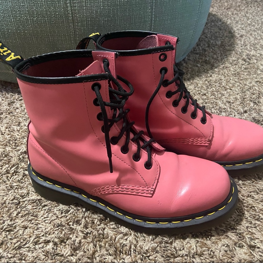 Pink Dr. Martens 1460